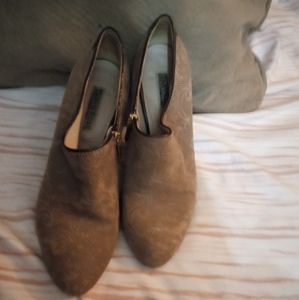 Taryn Rose 6 1/2 tan,dark brown made in Italy